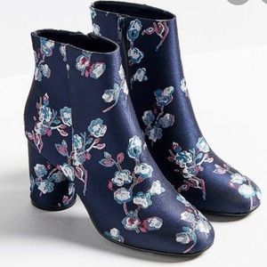 Urban Outfitters Blue Floral Patterned Ankle Boots
